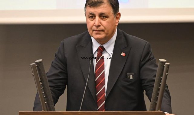 Başkan Tugay'dan grev açıklaması: "En düşük maaş 59 bin TL’nin üzerinde..."