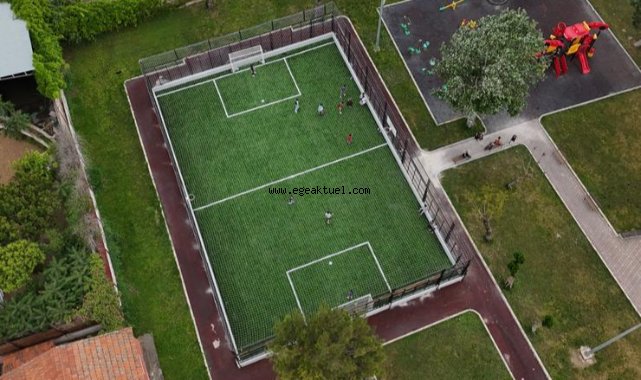 Konak’tan Yenidoğan Parkı’na modern saha