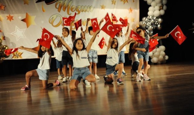 Karşıyaka’nın anaokullarında mezuniyet coşkusu