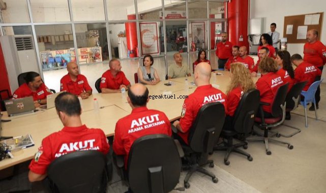 Başkan Helil Kınay’dan AKUT İzmir Ekibine Taziye Ziyareti