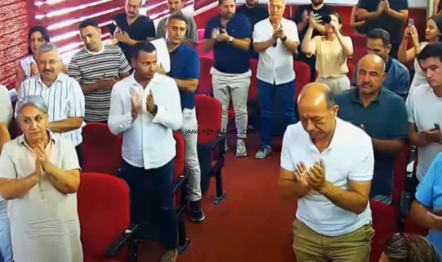 Belediye Meclisinde dayanışma mesajı: Ayakta alkışlandılar