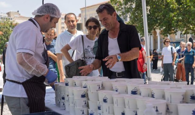 İzmir’de Muharrem ayı bereketi