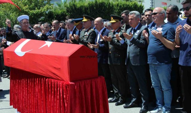 İzmir'de şehide son veda