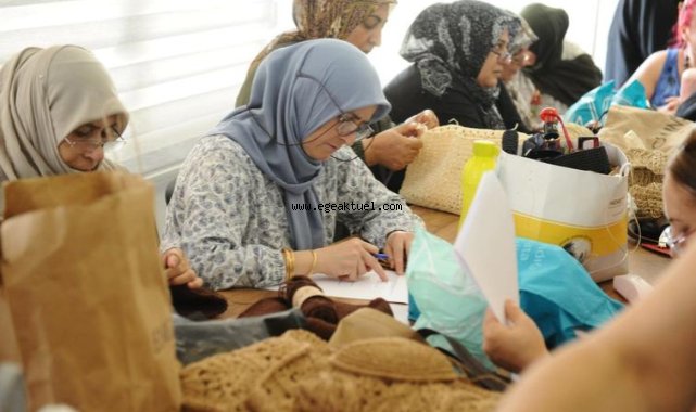 Karşıyaka’da ‘Kadın Gücü’ mahalle mahalle yayılıyor