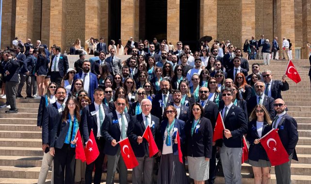 Rotaryenler Ata'nın Huzurunda