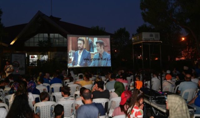 Bornova’da Yaz Akşamlarına Sinema Büyüsü
