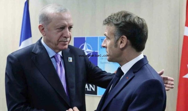 Erdoğan, Macron ile görüştü!