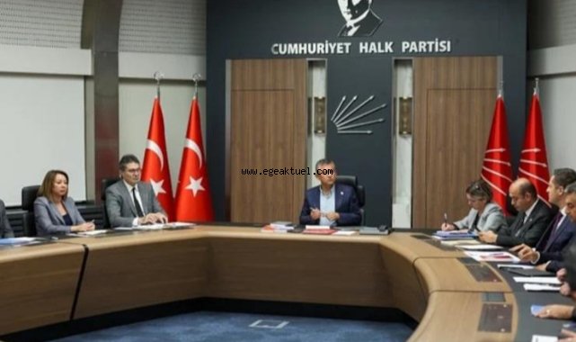 'Demokles'in kılıcı CHP için sallanıyor'