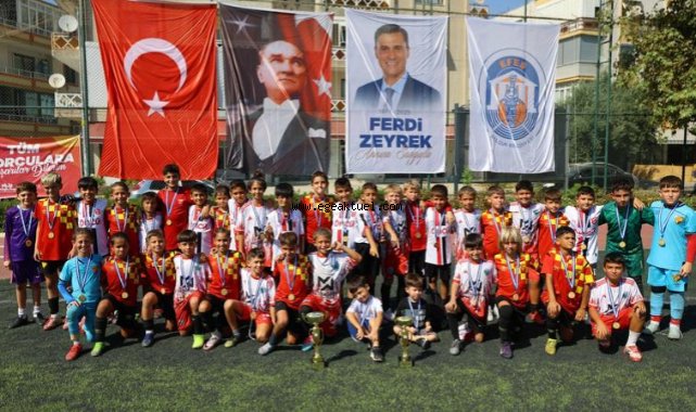 Efes Selçuk’ta Ferdi Zeyrek Futbol Müsabakaları Heyecanı