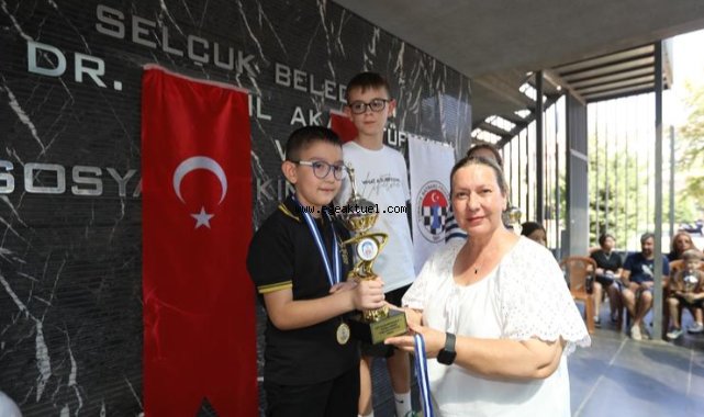Efest’te Satranç Heyecanı