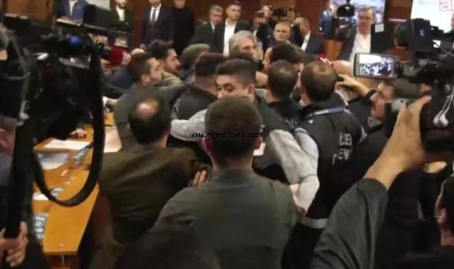 Bayrampaşa'da gergin seçim! Belediye AKP'ye geçti