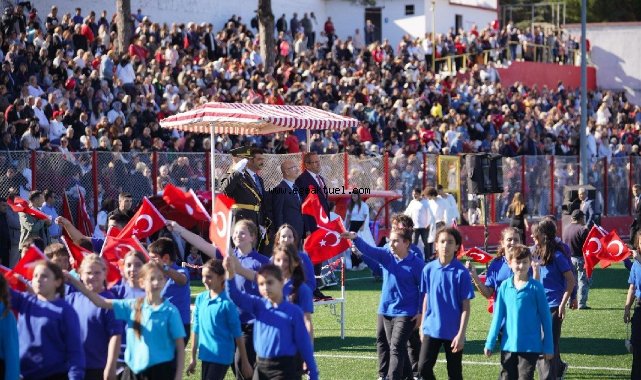 Cumhuriyet Ayvalık’ta Coşkuyla kutlandı
