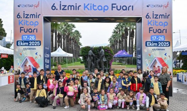 İZKİTAP’a her yaştan ziyaretçi