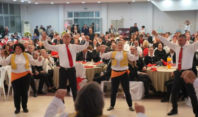 Seferihisar’da 29 Ekim Cumhuriyet Balosu’nda coşku dolu gece