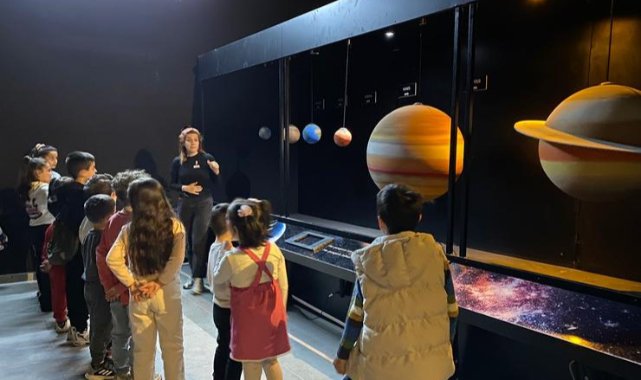 Çiğli’de Miniklerin Uzay Yolculuğu