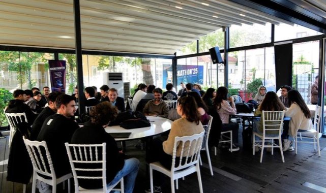 Genç beyinler afetlere dirençli Bornova için kod yazdı