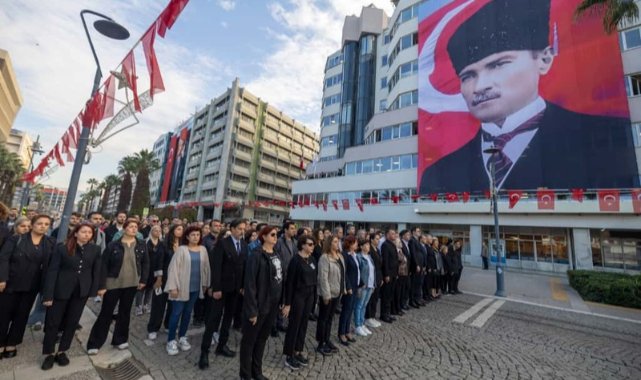 İzmir Ata’sını unutmadı