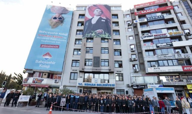 Konak’ta Atatürk sonsuz özlem ve saygıyla anıldı