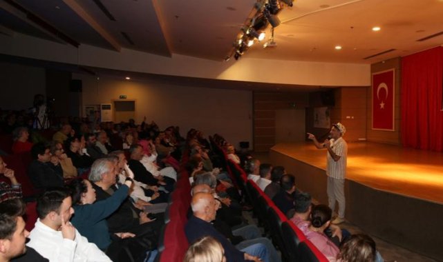 Öğretmenler Gününe “Çiğli Komedi Akşamları” Yoğun İlgi Gördü