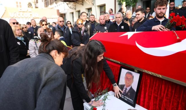 Çeşme efsane başkanını son yolculuğuna uğurladı