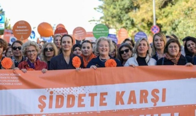 "Hep Birlikte İzmir", kasım sayısıyla genç, kadın ve çocuklarla buluştu