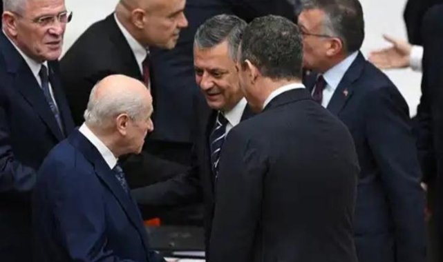 Liderler 'bütçe' için bir araya geldi