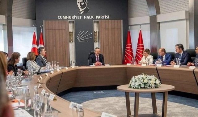 Özel, yılın son MYK toplantısını yaptı