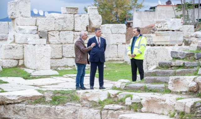 Smyrna Tiyatrosu gün yüzüne çıkıyor