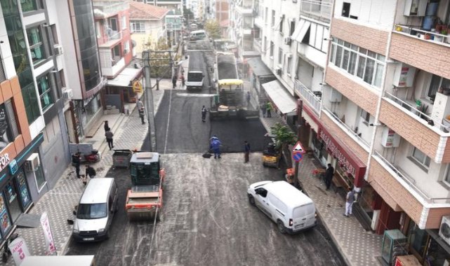 İzmir’de ulaşımı rahatlatan asfalt atağı