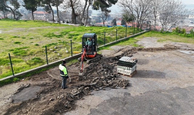 Öğrenciler tatilde, Konak Belediyesi ekipleri iş başında
