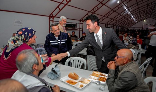Bayraklı Belediyesi Ramazan Sofralarını Mahallelere Taşıyor