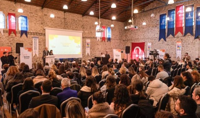 “İzmir Seninle” ile gençlere güçlü kariyer köprüsü