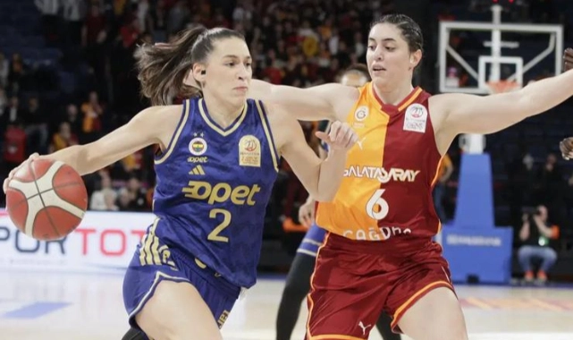 Fenerbahçe ile Galatasaray, Avrupa Ligi'nde final için parkeye çıkıyor