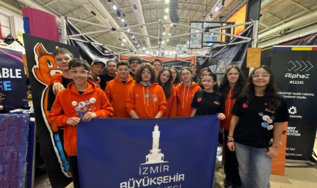 İzmirli gençlerden uluslararası arenada teknoloji zaferi