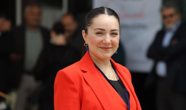 Karabağlar Kent Konseyi'nde seçim heyecanı! Selvi Manduz rekor oyla başkan oldu