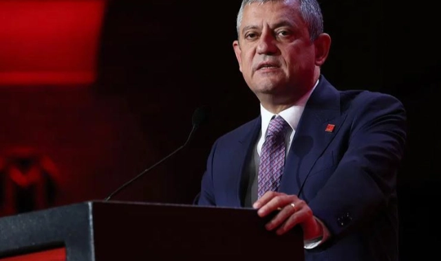 Özel,  Barselona'ya gidiyor