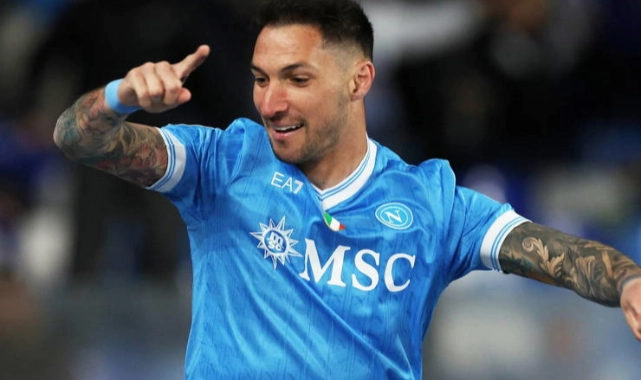 Zirve yarışında Napoli'den Milan'a çelme!