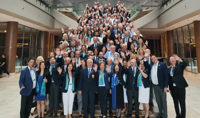 “Mavi Yolculuk" Konferansı 300 Rotaryen’i Buluşturdu