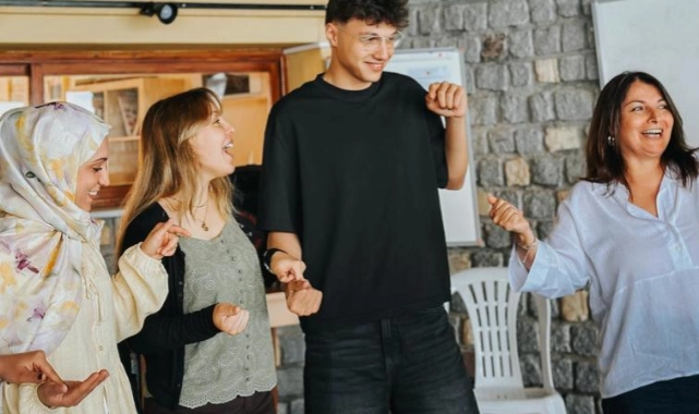 Çocukların geleceğine renkli dokunuş