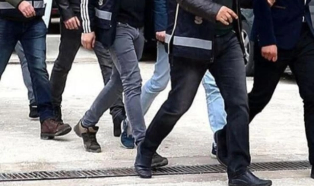 İzmir dahil 7 ilde dev operasyon: 6'sı avukat 54 gözaltı