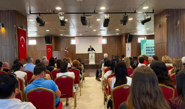 İzmir’in evde bakım modeli masaya yatırıldı