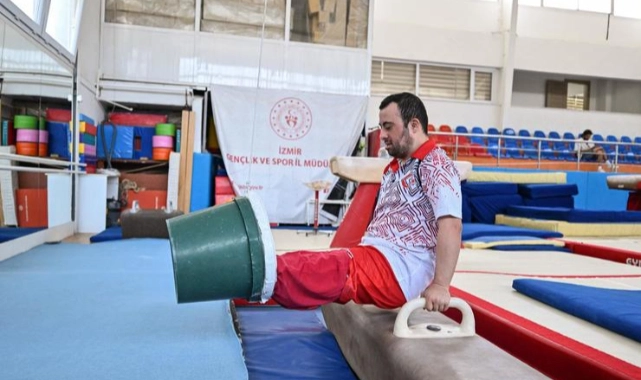 İzmirli özel sporcu Öztürk’ten tarihi başarı