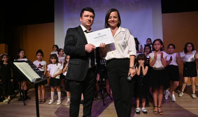 Karabağlar ’da Sanatın Renkleri ve Ezgileri Aynı Günde Buluştu