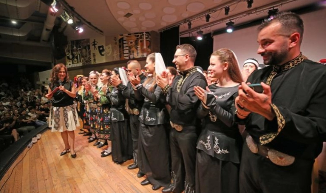 Karşıyaka’da halk dansları kursuna muhteşem final!