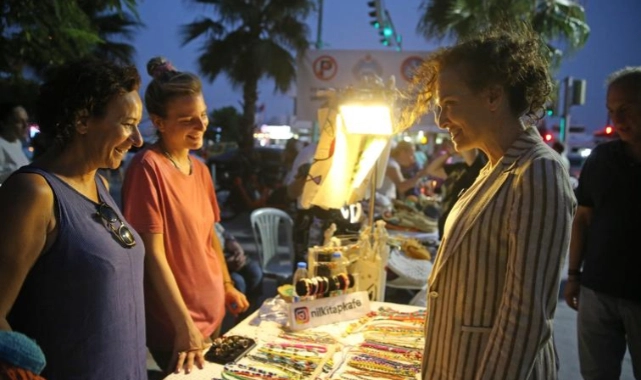 Karşıyaka Kadın Emeği Gece Pazarı başlıyor