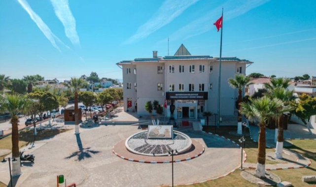 Seferihisar Belediyesi'ne operasyon