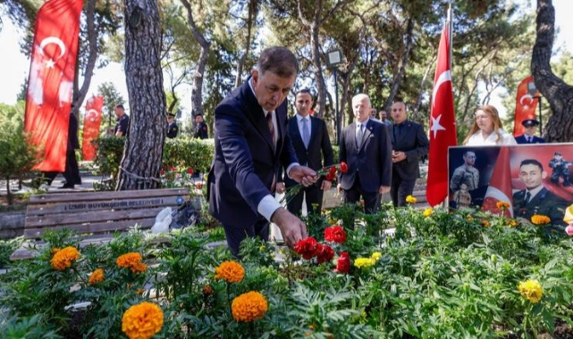 15 Temmuz şehitleri İzmir’de dualarla anıldı