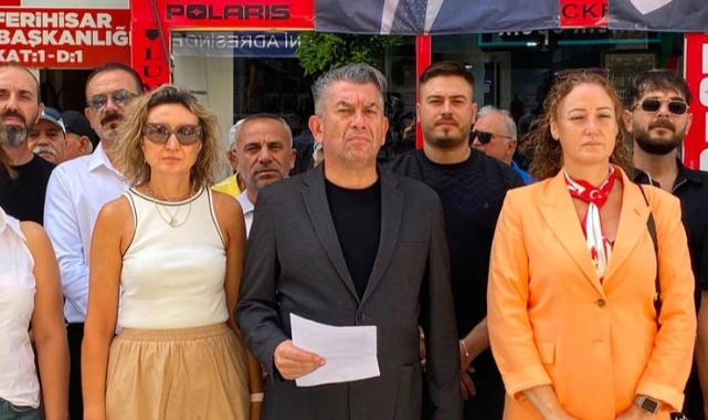 CHP Seferihisar'da başkan ve yönetim istifa etti: YENİ Parti'ye geçiyorlar!