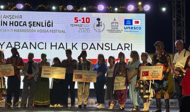 Efes Selçuk Halk Oyunları Ekibi Akşehir’de büyük beğeni topladı