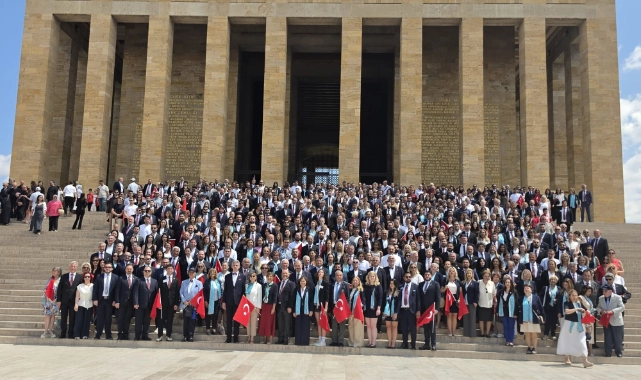İlk durak Anıtkabir